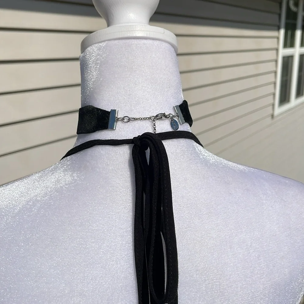 Gorgeous Halter Gown by Blondie Nites - Picture 15 of 17